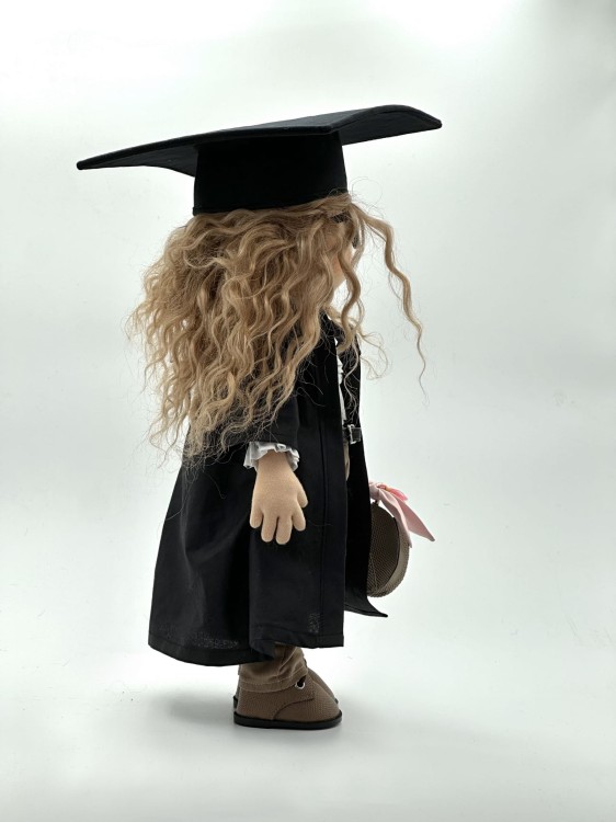 Kolekcjonerska lalka F.A.B. – ruchome ręce i nogi