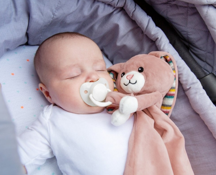 Zazu BECKY Szumiąca Przytulanka Królik SZUMIŚ