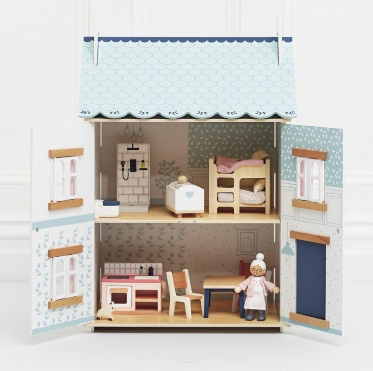 Drewniany domek dla lalek Bluebelle Le Toy Van z meblami i 7-osobową rodziną lalek