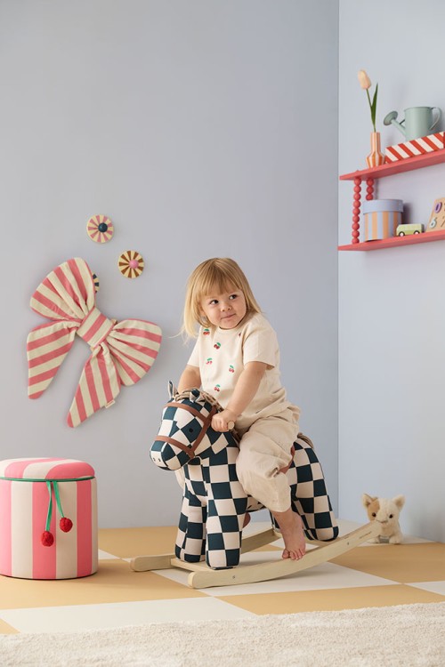 Drewniany koń na biegunach Kid’s Concept Miro dla dzieci od 18 miesięcy