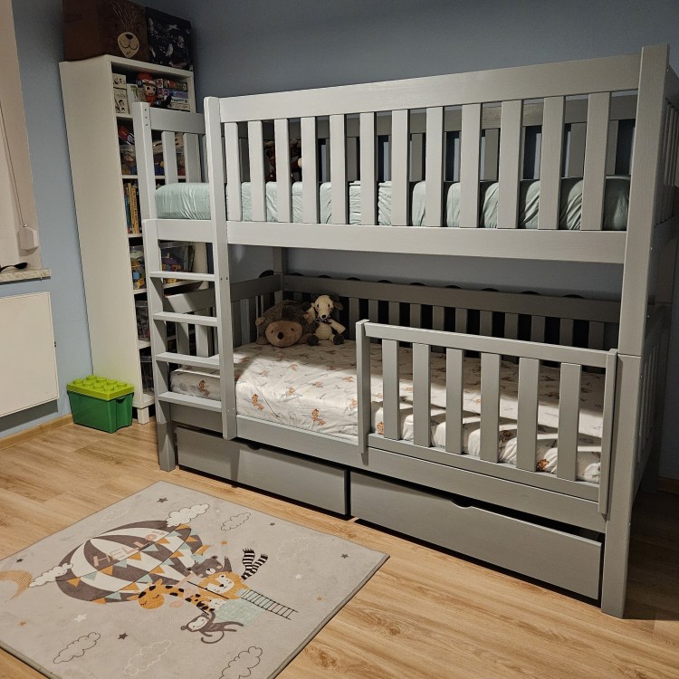 Drewniane łóżko piętrowe Montessori OLA dla dzieci popiel