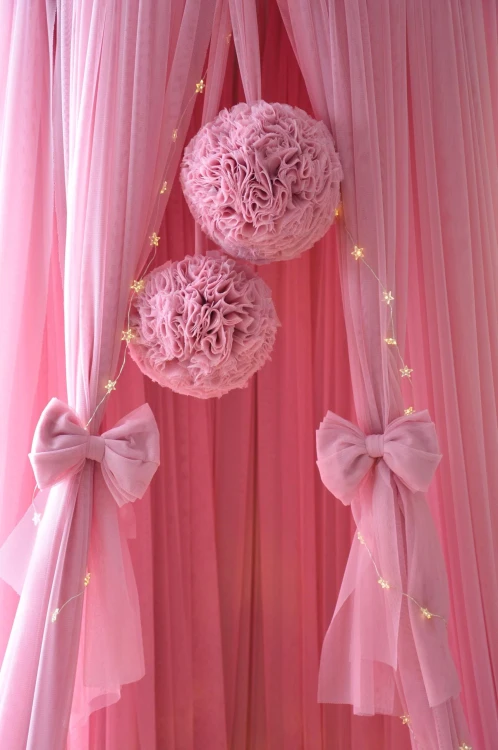 Bajeczny baldachim z tiulu miękkiego - różne kolory i zawieszki