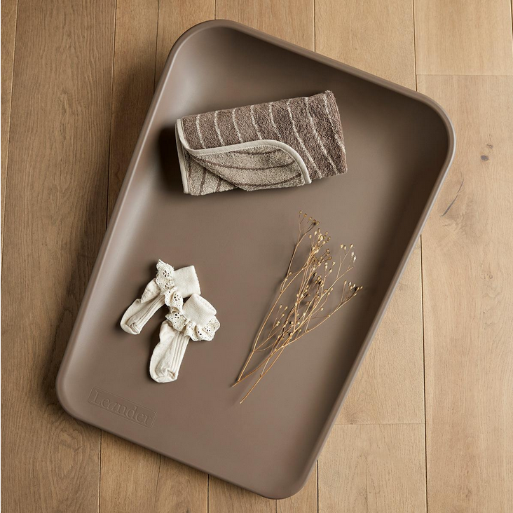LEANDER - podkład na przewijak MATTY™ Woodland Cappuccino
