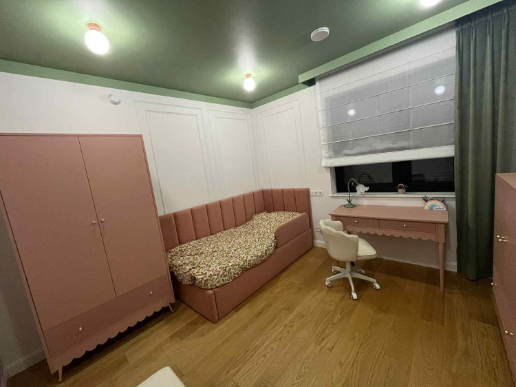 Drewniana szafa do pokoju dziecka Aria Pudrowy Róż