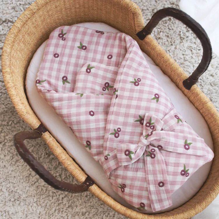 Rożek niemowlęcy bawełniany 80x80 dla noworodka, handmade, antyalergiczny becik do spania i wyprawki