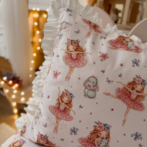 Pościel dziecięca Dancing Ballerinas bawełna premium z białą falbanką