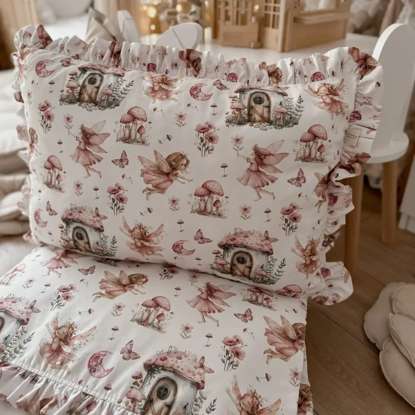 Poszewki dziecięce Domki Wróżek z falbankami bawełna premium