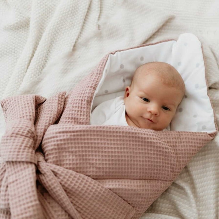 Rożek niemowlęcy Wafelek beżowy z bawełny waflowej