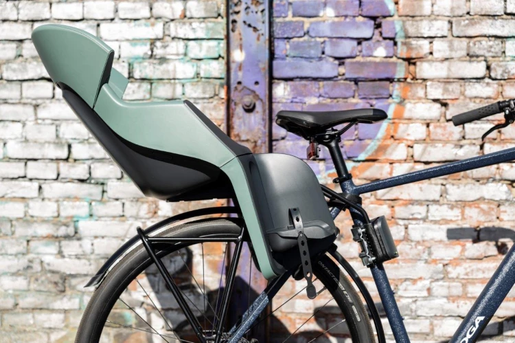 Fotelik rowerowy Bobike Exclusive Evolve Maxi 1P Urban Black montowany do ramy roweru