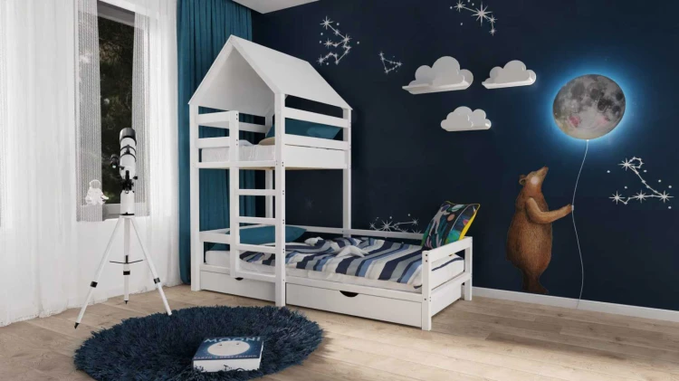 łóżko dziecięce drewniane domek Aleksander z bocianim gniazdem wykonane z litego drewna sosnowego