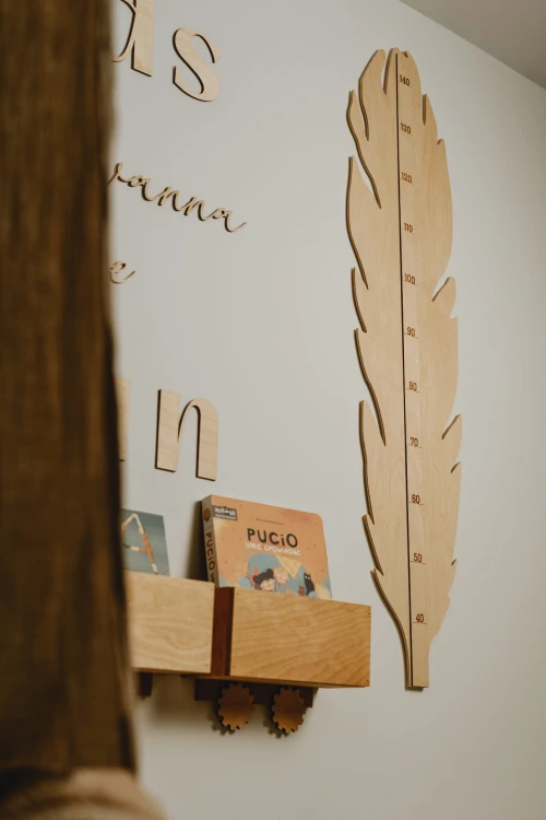 Drewniana Miarka Wzrostu dla dzieci - Piórko