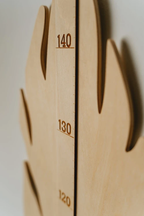 Drewniana Miarka Wzrostu dla dzieci - Piórko