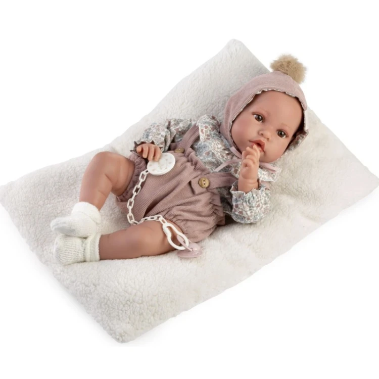 Lalka Erika 42 cm Antonio Juan realistyczna lalka z poduszką i ubrankiem