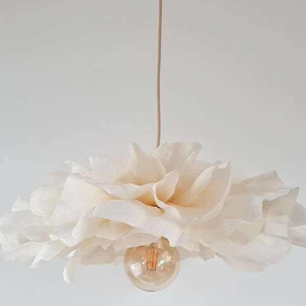 kremowa lampa wisząca peonia ecru