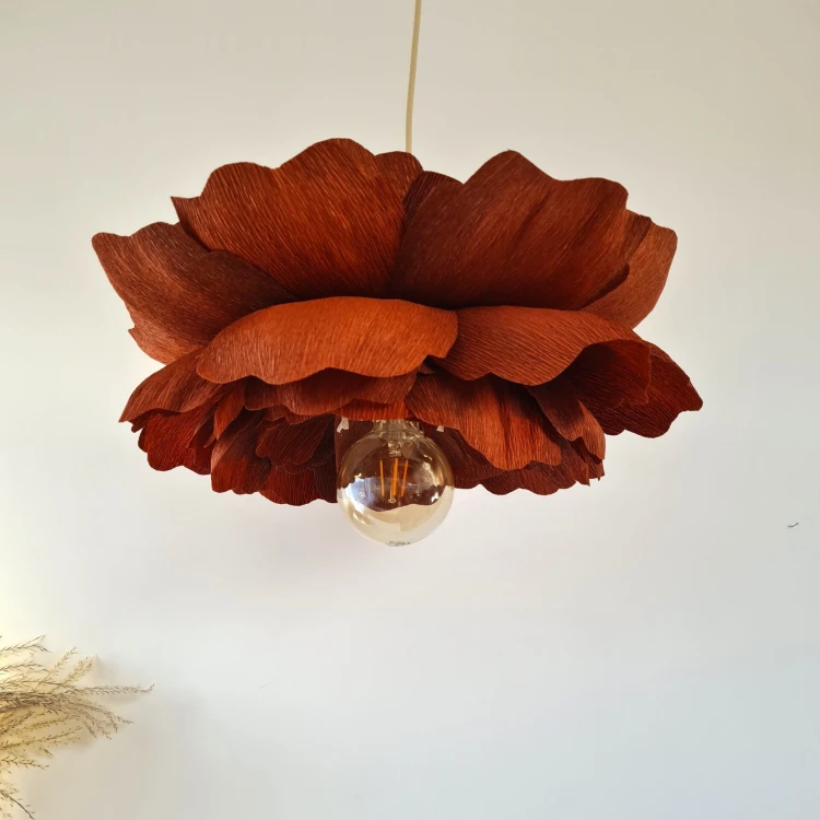 Lampa wisząca Peonia w kolorze terakota – dekoracyjna lampa do pokoju dziecięcego w kształcie kwiatu