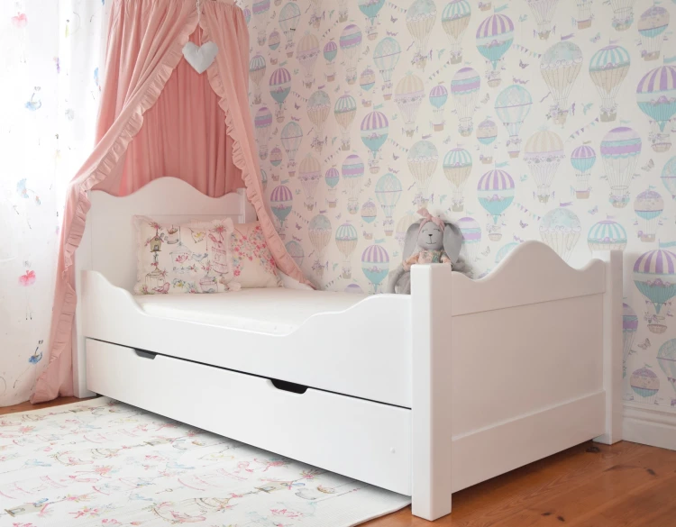 białe łóżko drewniane KIARA z szufladą do pokoju młodzieżowego