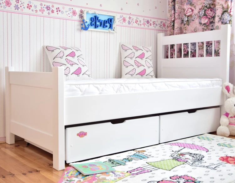 białe łóżko młodzieżowe PARYS z szufladami drewniane w stylu skandynawskim