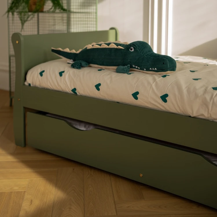 Łóżko dziecięce Paris z naturalnego drewna sosnowego z szufladą Forest