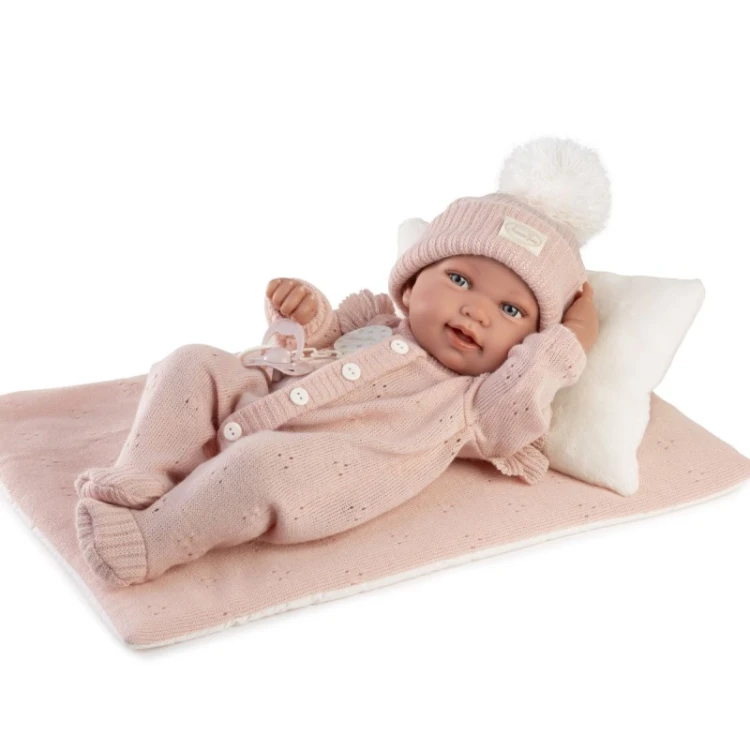 lalka Pipa Antonio Juan 50429 bobas 42 cm w śpiochach z pościelą i kocykiem