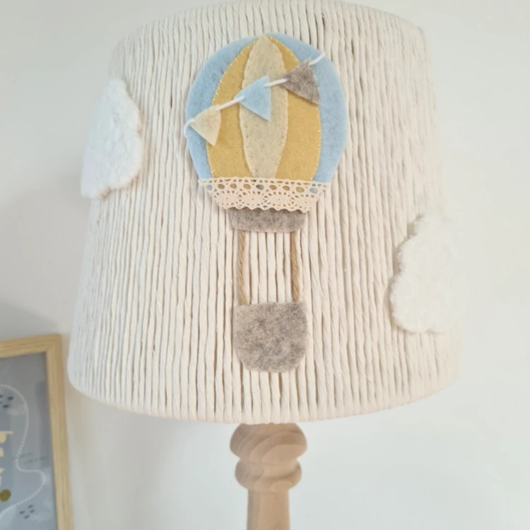 Lampa nocna do pokoju dziecka Balony i Chmurki – boho handmade