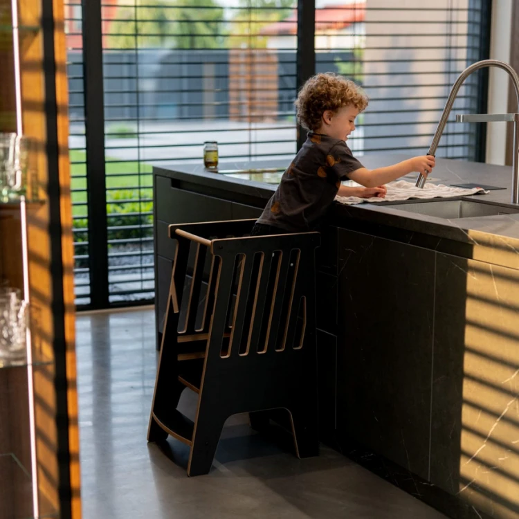 Kitchen helper dla dzieci czarny
