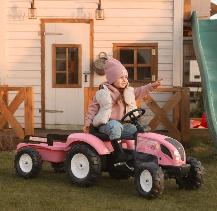 Różowy traktor na pedały Country Star FALK z przyczepką