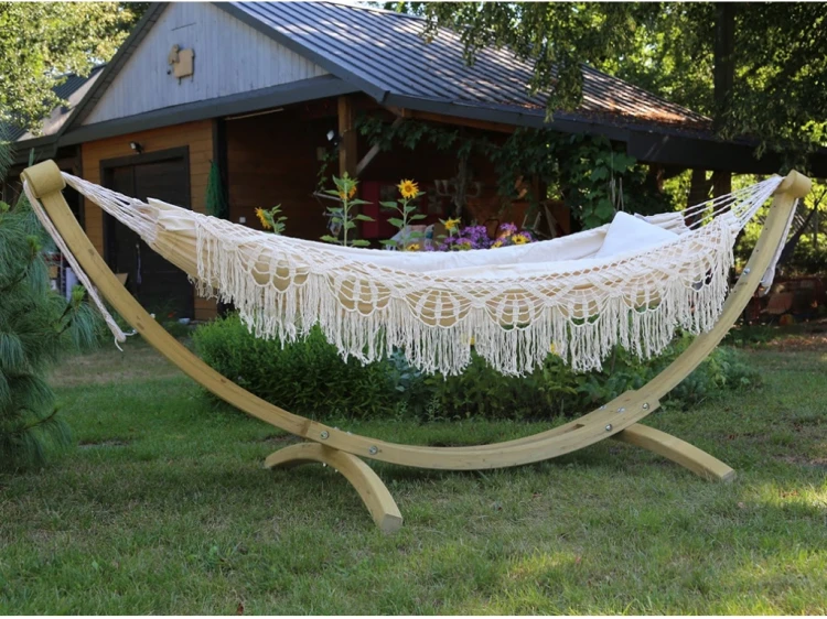 Drewniany stojak do hamaka z hamakiem Boho