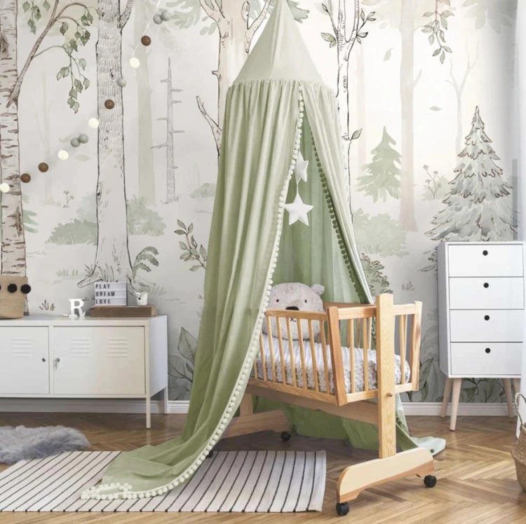 Tapeta HELLO FOREST - emerald - tapeta z leśnym pejzażem do pokoju dziecka
