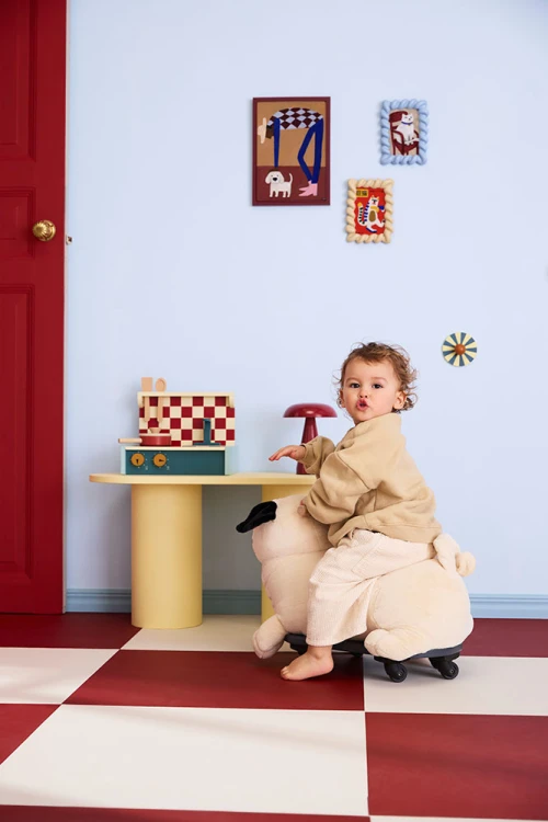 Kid's Concept Peg – jeździk piesek mops dla dzieci