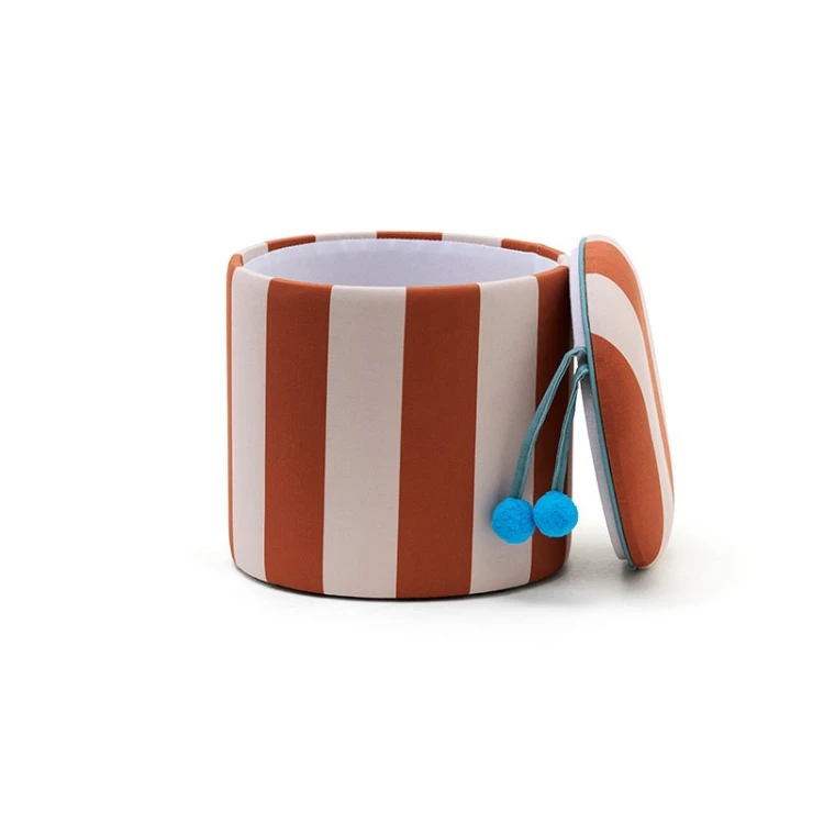 pol_pl_Kids-Concept-pufa-cylindryczna-ze-schowkiem-brazowy-36010_2.jpg