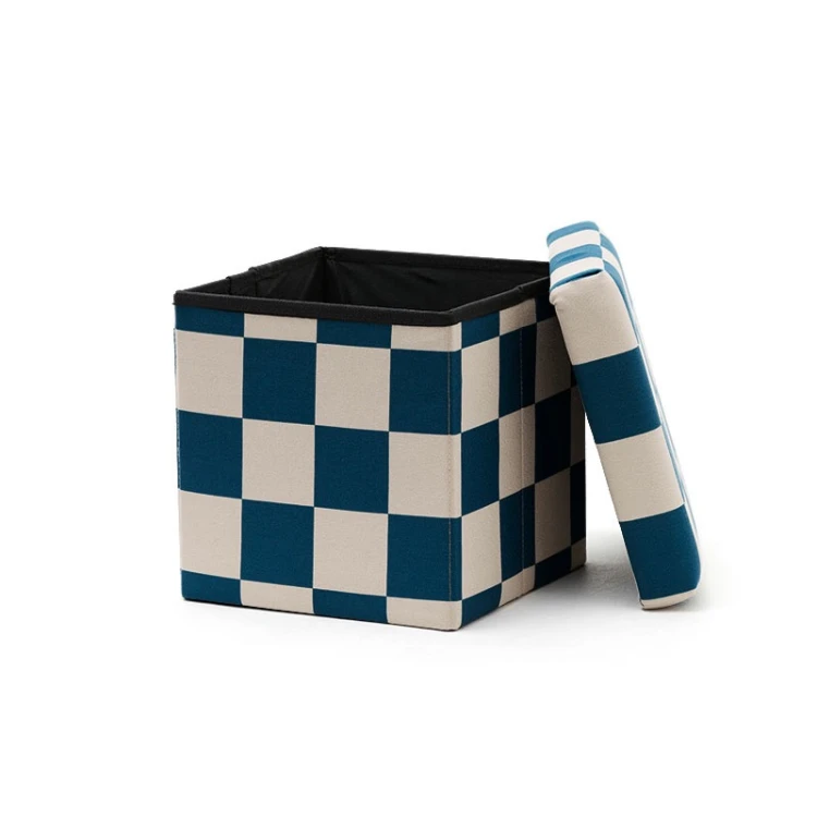 pol_pl_Kids-Concept-Pufa-ze-schowkiem-w-szachownice-30-cm-check-teal-36005_1.jpg