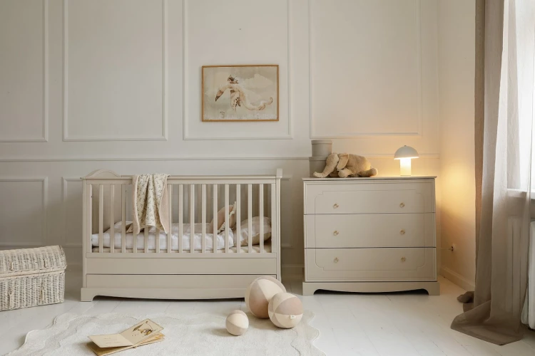 Łóżeczko niemowlęce Bellamy Royal Timeless 70x140 cm z szufladą latte