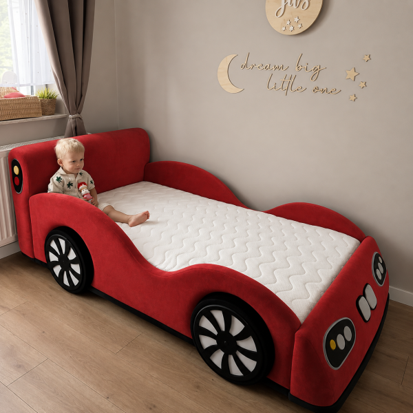 Łóżko dziecięce RACER MINI w nowoczesnym pokoju dziecka czerwone