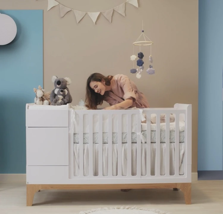 Łóżeczko UP 70x120 z przewijakiem i szafką przekształcane w łóżko junior 70x160 z biurkiem