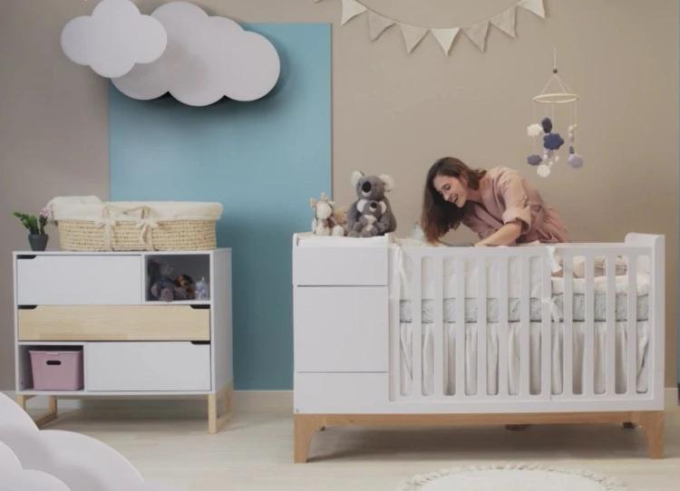 Łóżeczko UP 70x120 z przewijakiem i szafką przekształcane w łóżko junior 70x160 z biurkiem