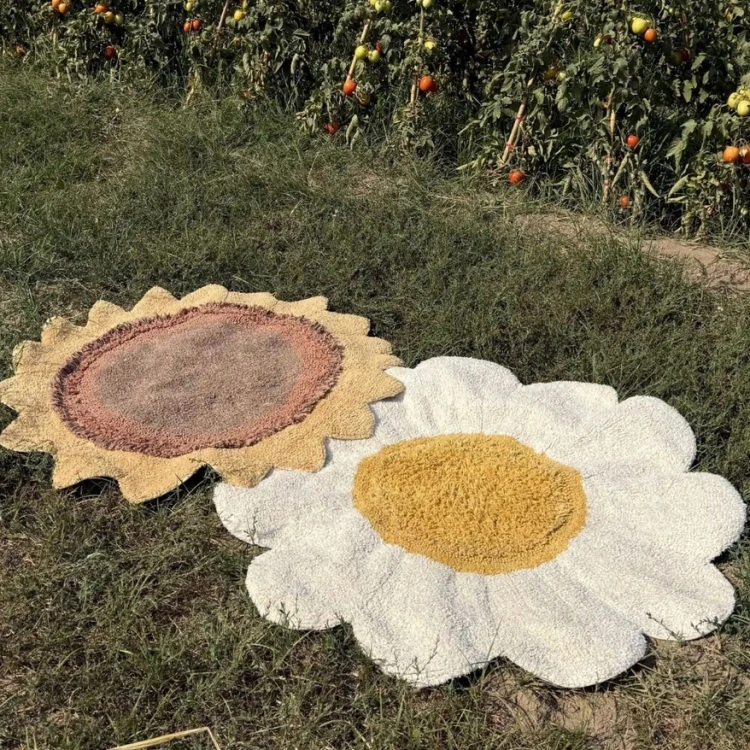 DYWAN DZIECIĘCY BAWEŁNIANY STOKROTKA 120cm - LORENA CANALS