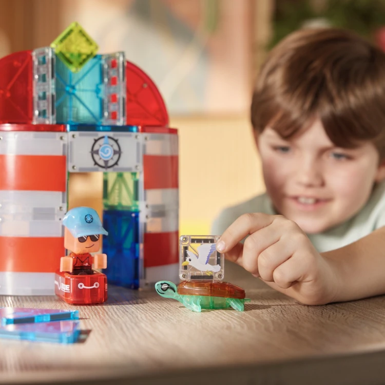 MAGNA-TILES Lighthouse Rescue 26 el. klocki magnetyczne Latarnia Morska z tratwą i żółwiem morskim
