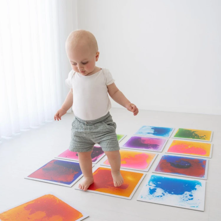 Sense2Play Orange/Pink płytka sensoryczna 30 × 30 cm z pomarańczowo-różowym płynem