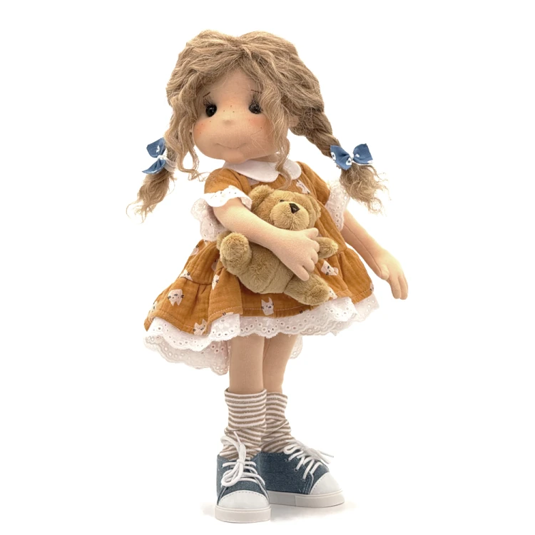 Lalka Balbinka Lullu Dolls 38 cm z naturalnymi włosami alpaki i Misiem Zdzisiem – wersja kolekcjonerska F.A.B.