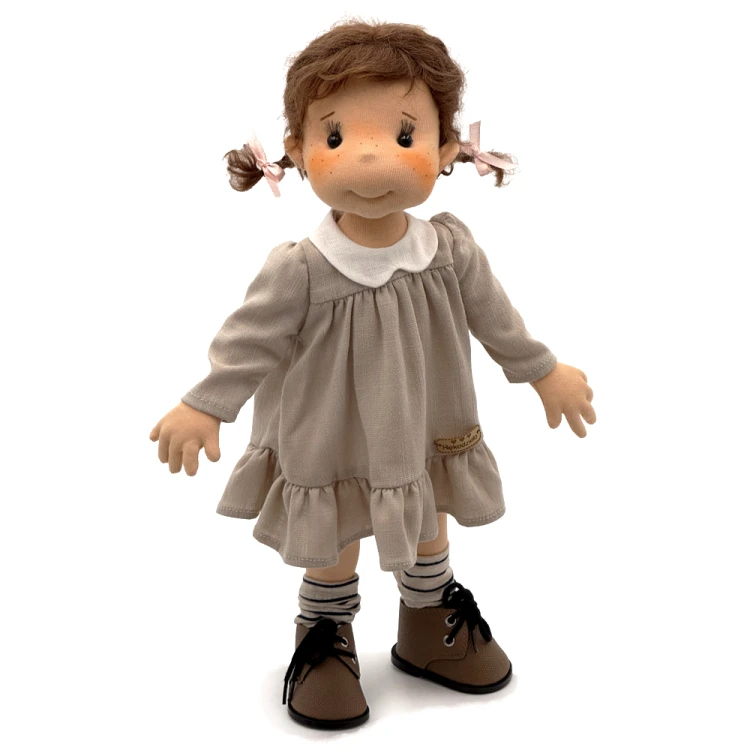 Lalka Brinka Lullu Dolls 38 cm z naturalnymi włosami moherowymi i maskotką Misiem – wariant kolekcjonerski F.A.B.