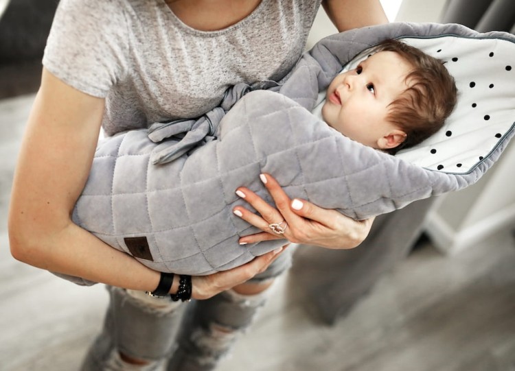 Rożek niemowlęcy Royal Baby Grey/Grey z miękkiego weluru z uszami