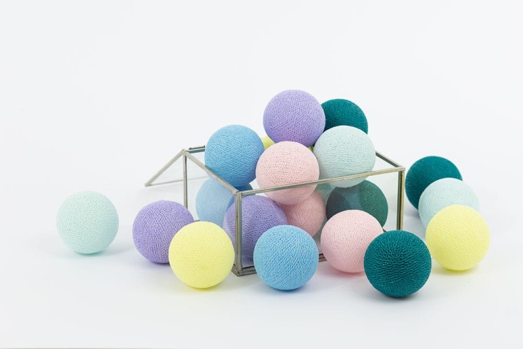 lampki-kule-cotton-balls.jpg