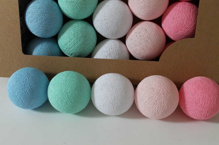 lampki-kule-cotton-balls.jpg