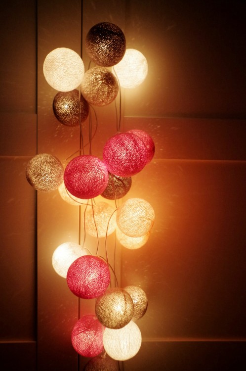 lampki-kule-cotton-balls.jpg