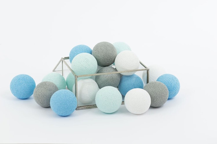 lampki-kule-cotton-balls.jpg