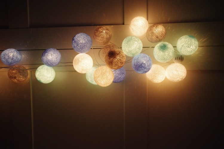 lampki-kule-cotton-balls.jpg