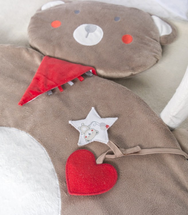 Mata edukacyjna My Teddy w kształcie misia – dywanik do zabawy dla niemowląt