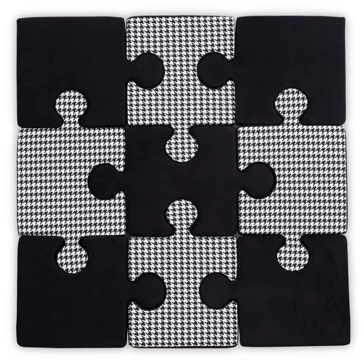 mata-puzzle-do-zabawy-czarna-w-pepitke.jpg