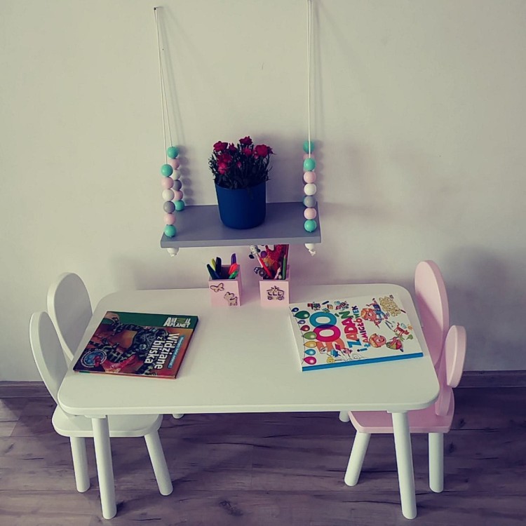 Drewniany stolik dla dzieci Maxi z naturalnego drewna bukowego – duży stolik do zabawy i nauki