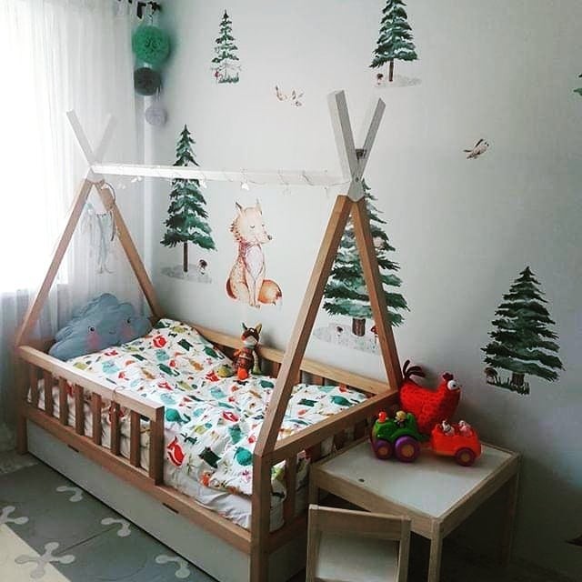 Tipi Drewniane Łóżko dla dziecka DOMEK MONTESSORI